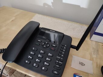 Telefón business stolový Linksys spa 922 a druhý typ - 9