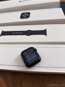 Apple Watch SE 2 44mm komplet top stav - 9