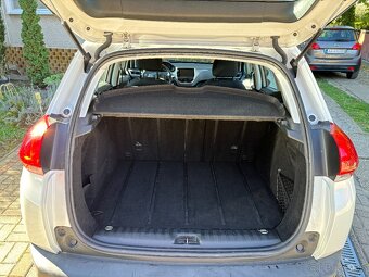 Peugeot 2008 1.6 e-HDi Allure - 9