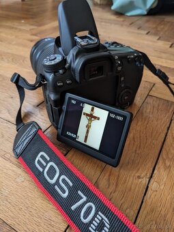 Canon EOS 70D + EF-S 18-135 IS STM - 9