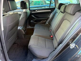 VW Passat B8 Variant 2.0TDI 110kW DSG ACC - záruka Autodraft - 9