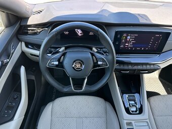 Škoda Octavia Combi 2.0 TDi DSG - 9
