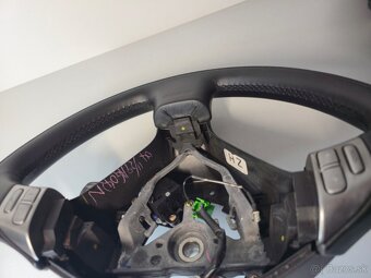 Kožený volant momo subaru - 9