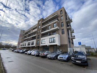 Garážové státie v PANORAMA pri TESCU - 9