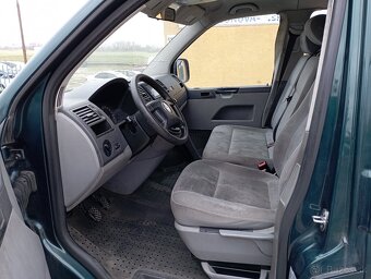 VW Caravelle 2.5TDI Long 4x4 96kW M6 r 08 - 9