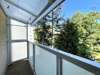 Na predaj:3-izbový byt po rekonštrukcii v širšom centre Brez - 9