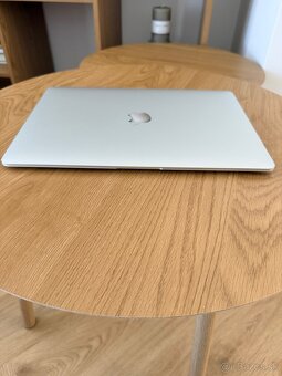 MacBook Air 13” 2019 - 9