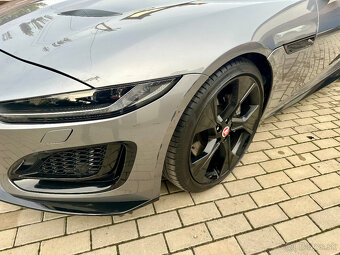 Jaguar F-Type P300 First Edition - 9