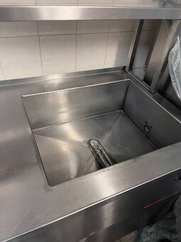 Nerezový výdajný pult - 9