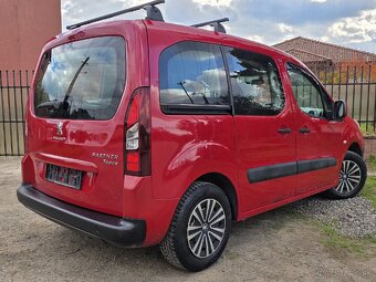 Peugeot Partner Tepee 1.6i Facelift mod. 2014 145 tisíc km - 9