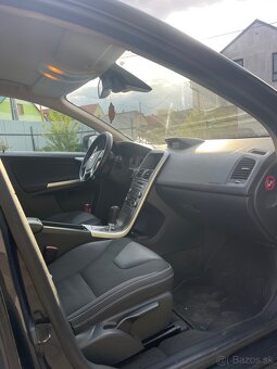 Volvo XC60 2.4D AWD - 9