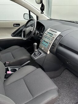 Toyota Corolla Verso 2.2 D-CAT 130 kW (177 PS) - 9