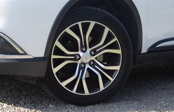 Mitsubishi Outlander 2.0 MIVEC Intense 4WD CVT - 9