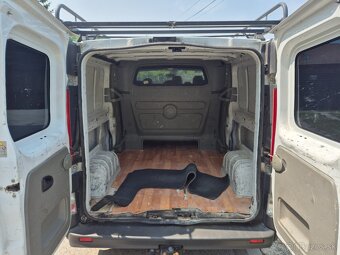 Opel vivaro - 9