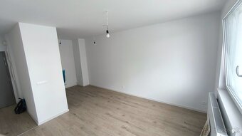 Parkety Krono Original H2O Floor K406 Eurus Oak - nepoužíté - 9