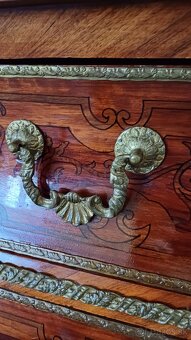 Staroẓ̌itný nábytok - 9