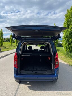 Opel Combo Elegance Plus 1.5 CDTI AT8 (12/2022) - 9