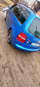VW Touran 1.9TDI 74Kw 2004 - 9