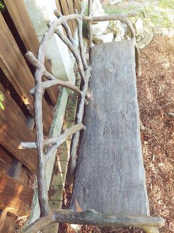 Záhradné betónové posedenie v imitácii dreva - 9