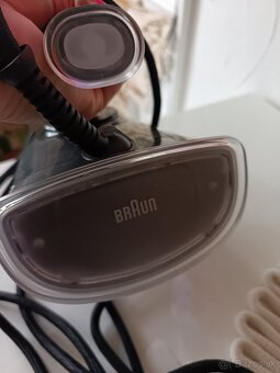 Kvalitná žehlička Braun Freestyle 5 - 9