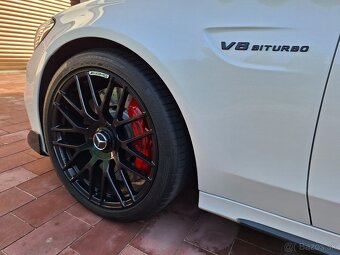 Mercedes-benz c63 s amg - 9