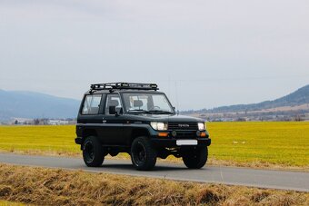 Toyota Land Cruiser Kzj 70 LX 3.0 Turbo - 9