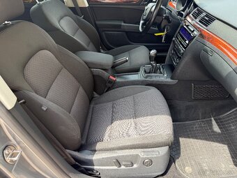Skoda Superb 2,0 TDi - 9