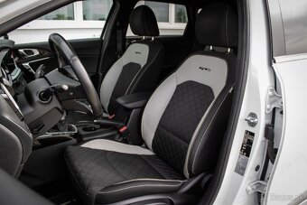 Kia Ceed SW 1.4 T-GDi GT-Line - 9