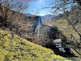 Pôvodný banícky dom s rozľahlým pozemkom – Banská Hodruša - 9