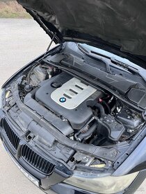 BMW e90 330xd - 9