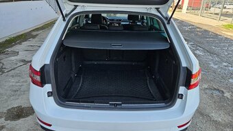 Škoda Superb Combi 2.0 TDI SCR Style - 9