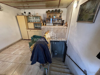 Znížená cena Viničný domček s pozemkom - Vráble v časti Horn - 9