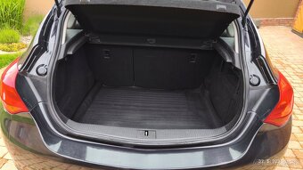 Astra J 1.4 benzín 74 kw - 9
