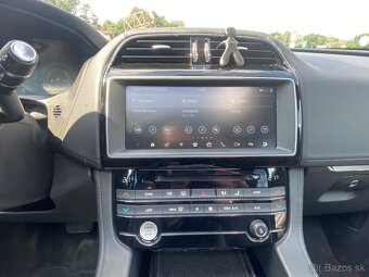 Predám luxusný Jaguár F Pace - 9
