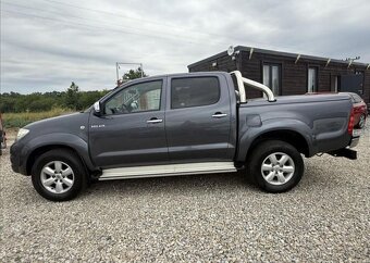Toyota Hilux 3,0 D-4D AUTOMAT 4X4 126kW nafta automat 127 kw - 9