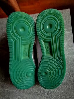 NIKE AIR FORCE 1 UV REACTIVE - 9