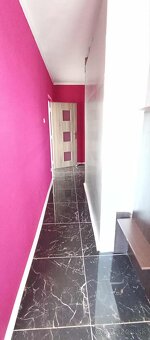 REZERVOVANÉ Moderný 3+1 Byt s balkónom v Lučenci - 9