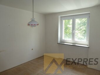 RK EXPRES - na predaj 2 izbový tehlový byt v Handlovej. - 9