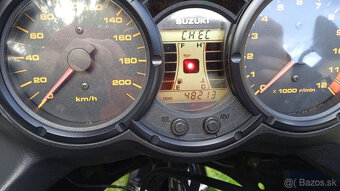 Suzuki DL650 Vstrom - 9