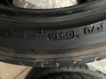 245/40. 225/45 r17 - 9