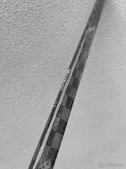 Hokejka BLACKSTICK PRO biela , custom čierna juniorská - 9
