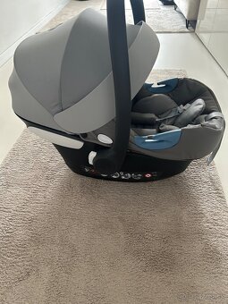 Cybex aton M - 9