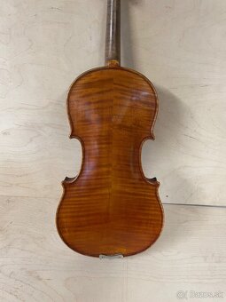 Husle - 9