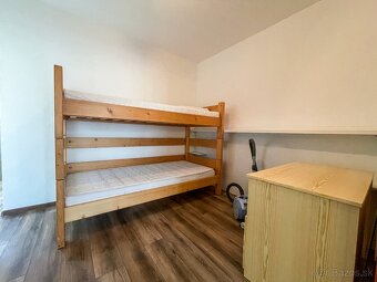Trojizbový byt s balkónom na prenájom, Vráble - 9