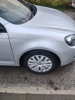 Rozpredám Volkswagen golf 6 variant 1,6 tdi 77 kw - 9