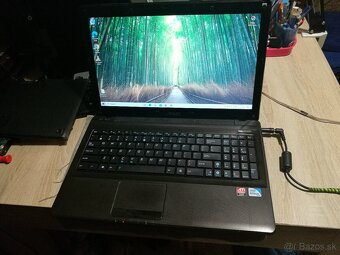 Asus X52. Intel i5. 320 GB. 15,6". 6 GB RAM.Nová klávesnica - 9