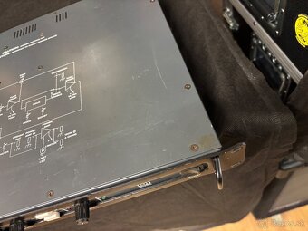 Ampeg B-1 USA 150 watt Rackmount Bass Amp - 9