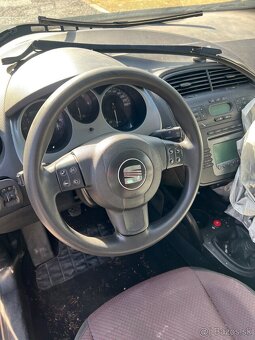 Rozpredam na náhradné diely Seat Altea - 9
