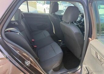 Škoda Fabia 1.2 TSI benzín manuál 66 kw - 9