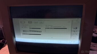 Apple Macintosh Performa 630 a Apple Monochrome display - 9